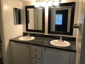 2501 N Alafaya Trail in Orlando, FL - Building Photo - Building Photo