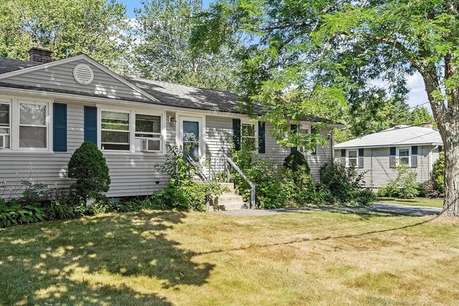 property at 9 Neillian St