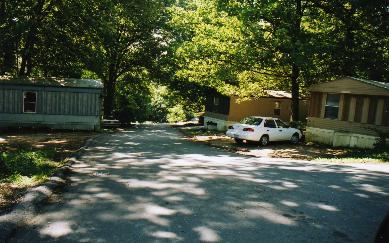 Lakeview Mobile Home Park in Asheville, NC - Foto de edificio - Building Photo