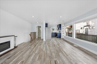 3313 Fernside Blvd in Alameda, CA - Building Photo - Building Photo