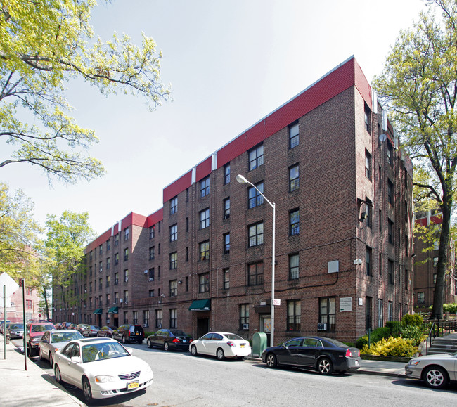 Eastchester Heights in Bronx, NY - Building Photo - Building Photo