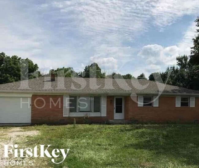 property at 2581 E Sunset Ln