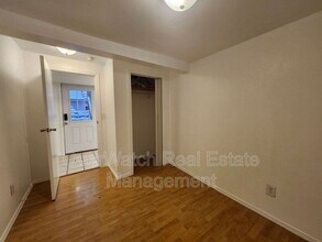 5303 Eielson St in Anchorage, AK - Building Photo - Building Photo