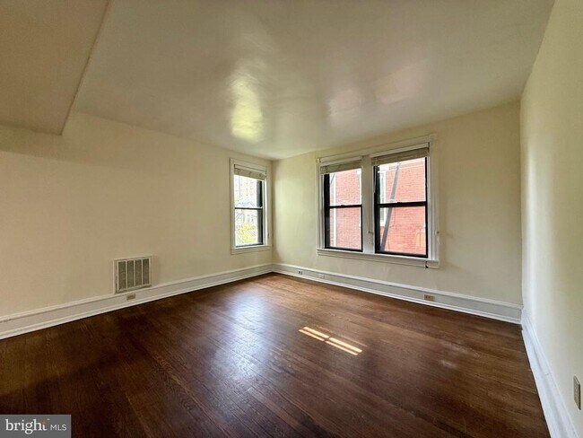 1610 N Broom St in Wilmington, DE - Building Photo - Building Photo