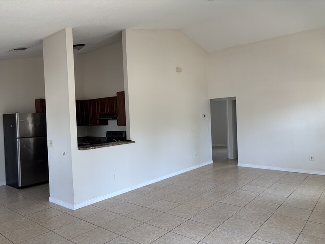 28 Spring Loop Cir