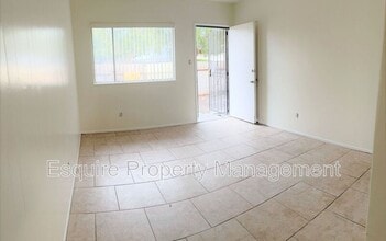 310 Hill St in Oxnard, CA - Building Photo - Building Photo