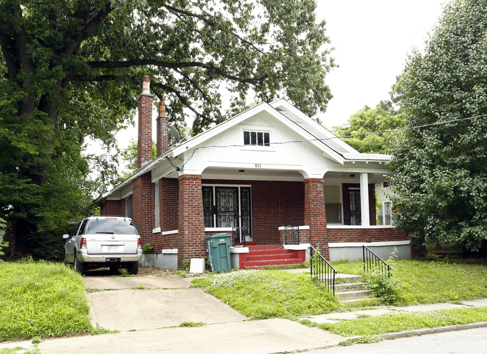 100 N Evergreen St in Memphis, TN - Building Photo