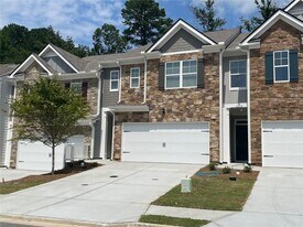 2202 Blue Monarch Dr in Buford, GA - Building Photo