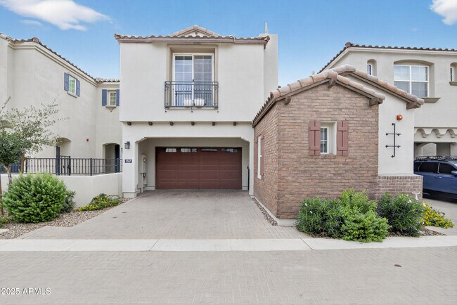 property at 1567 E Shannon St
