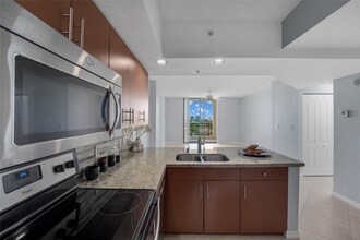 100 N Federal Hwy in Fort Lauderdale, FL - Building Photo - Building Photo