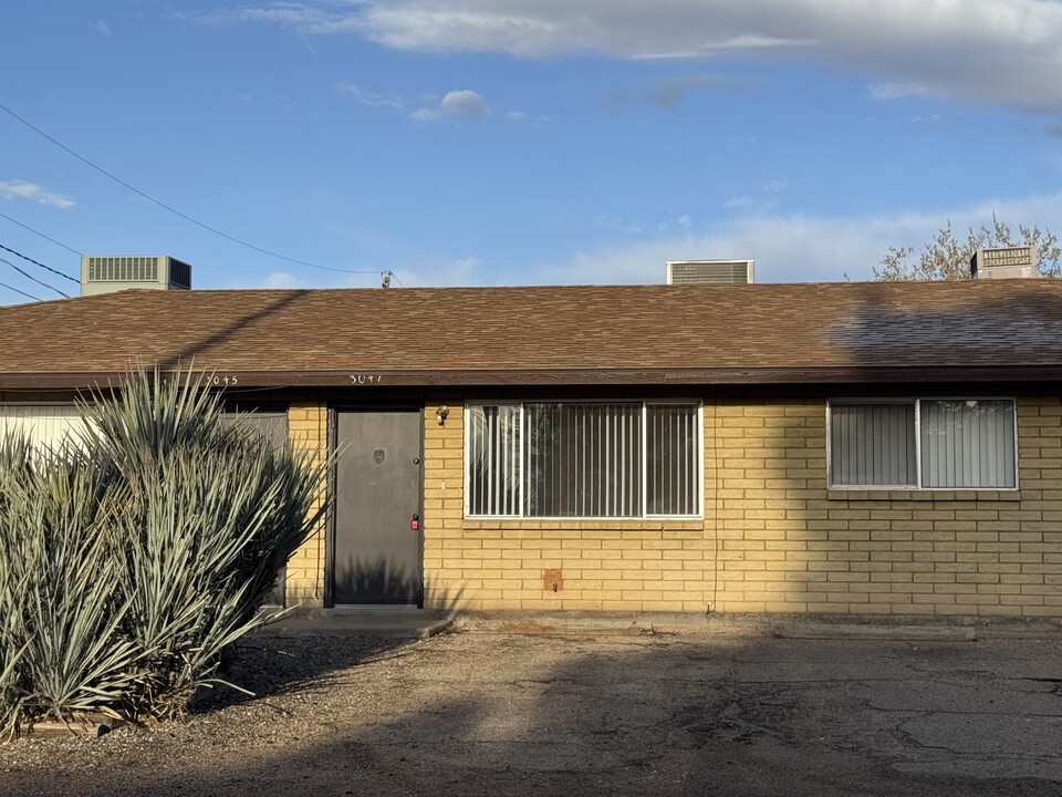 3047 Western Ave in Kingman, AZ - Building Photo