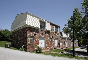 Woodknoll Townhomes