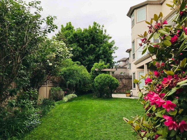 property at 15422-1578A 78a Ave