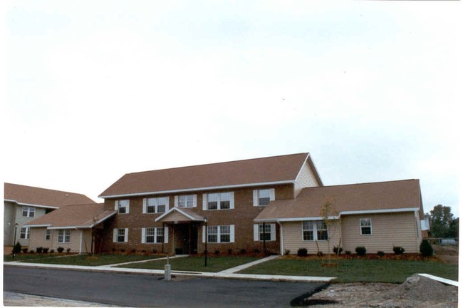 Community Manor Apartments II in Avon, NY - Building Photo - Building Photo