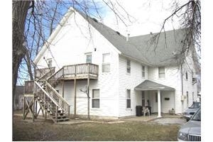 606 W Locust St in Bowling Green, MO - Building Photo - Building Photo