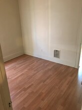1693 Gladstone St in Detroit, MI - Building Photo - Building Photo