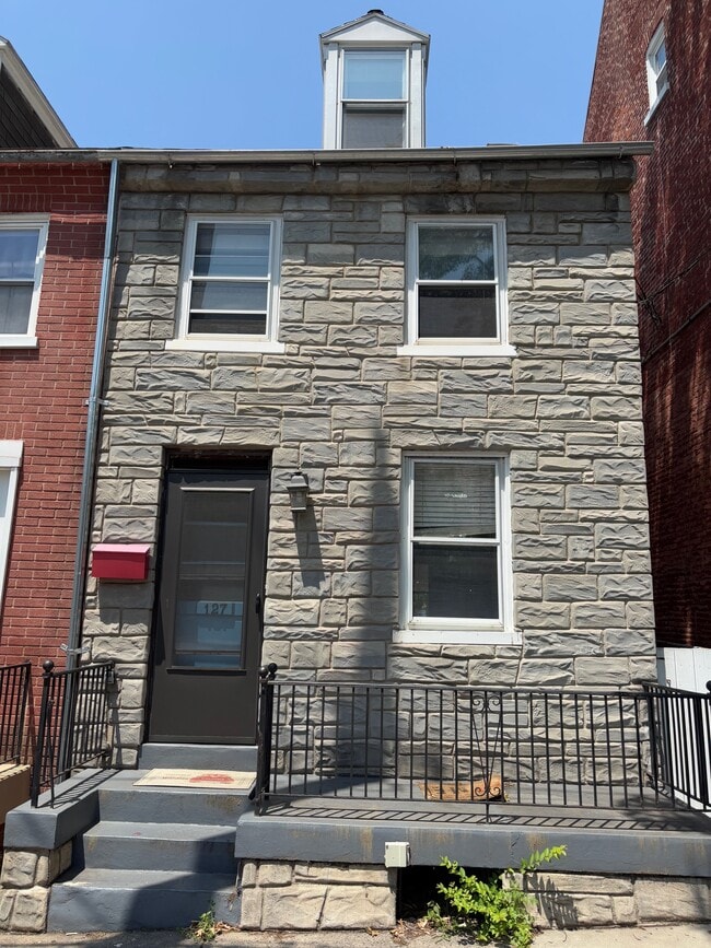 property at 127 E Vine St