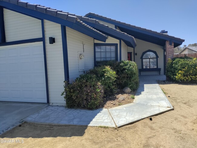property at 9932 Sandtrap Ct