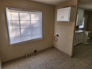626 S Edgemoor Dr in Wichita, KS - Building Photo - Building Photo