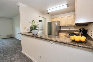 11150 Trinity River Dr, Unit 79 in Rancho Cordova, CA - Building Photo