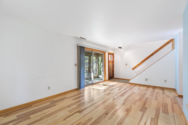 928 Wendy Ln in Incline Village, NV - Building Photo - Building Photo