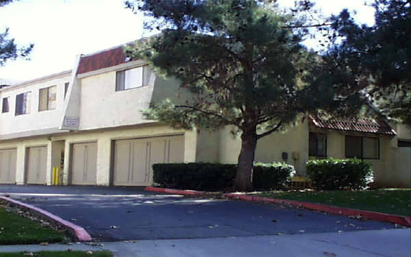 26 Dalton Ct in Redlands, CA - Building Photo