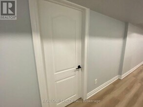 1186 Shadeland Dr in Mississauga, ON - Building Photo - Building Photo