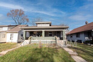2916 Meredith Ave in Indianapolis, IN - Building Photo
