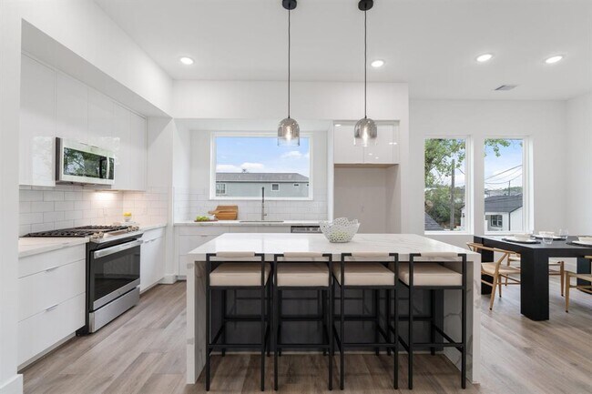 property at 216 E 31st 1/2 St