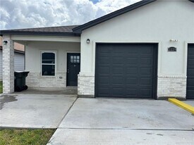 10 Summit Rd in La Feria, TX - Building Photo