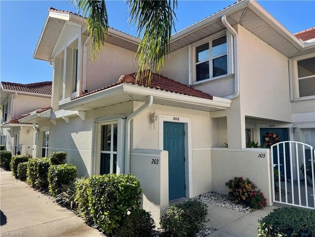 5045 Cedar Springs Dr in Naples, FL - Building Photo - Building Photo