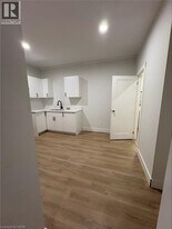 803 King St in Port Colborne, ON - Building Photo