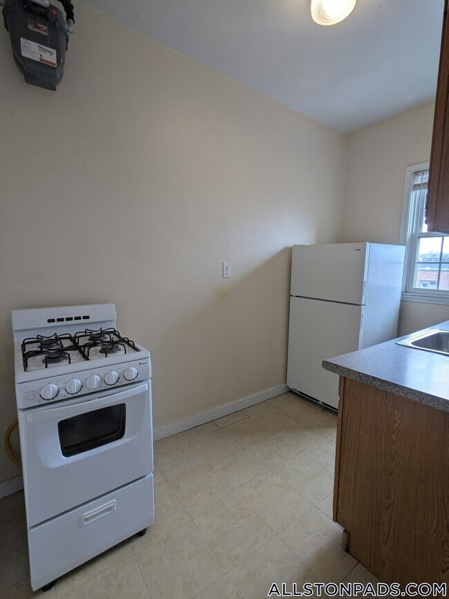 15 Glenville Ave in Boston, MA - Building Photo - Building Photo