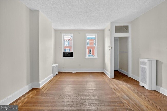 property at 2343 E Huntingdon St