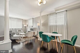 576 49th Pl NE in Washington, DC - Building Photo - Building Photo