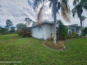 398 Brookedge St NE in Palm Bay, FL - Building Photo - Building Photo