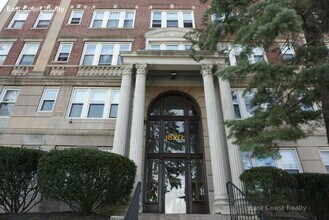 1820 Commonwealth Ave, Unit 5 in Boston, MA - Building Photo - Building Photo