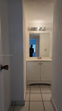 5100 SW 41st St-Unit -222 in Hollywood, FL - Building Photo - Building Photo