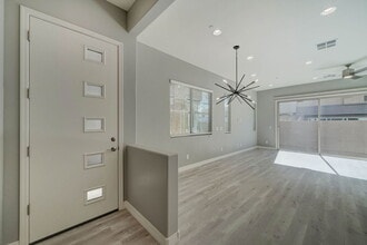 7439 E Conquistadores Dr in Scottsdale, AZ - Building Photo - Building Photo