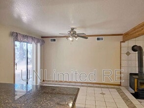 2589 N Oakmont Dr in Flagstaff, AZ - Building Photo - Building Photo