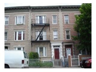 2415 Clarendon Rd in Brooklyn, NY - Building Photo - Building Photo