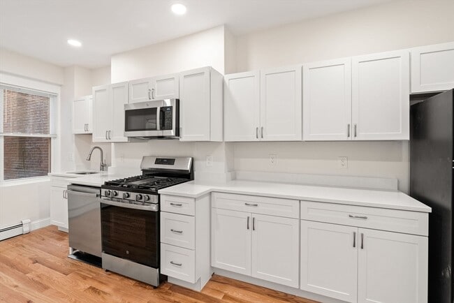 159 Salem St, Unit 2 in Boston, MA - Building Photo - Building Photo