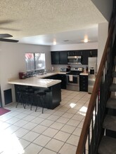 3224 Longford Way in Las Vegas, NV - Building Photo - Building Photo
