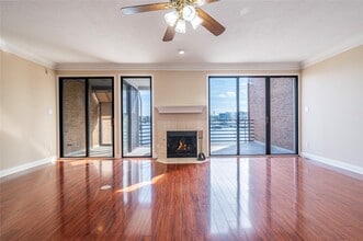 1801 Enterprise Ave in League City, TX - Building Photo - Building Photo