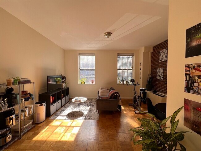 property at 13 Bowdoin St