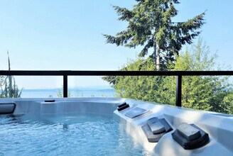 4091 Hillcrest Ave SW, Unit SI ID1324830P in Seattle, WA - Building Photo - Building Photo