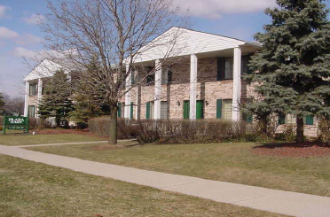 Plaza East Apartments in Fraser, MI - Building Photo - Building Photo