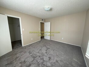 2203 N Tucker Ave in Farmington, NM - Building Photo - Building Photo