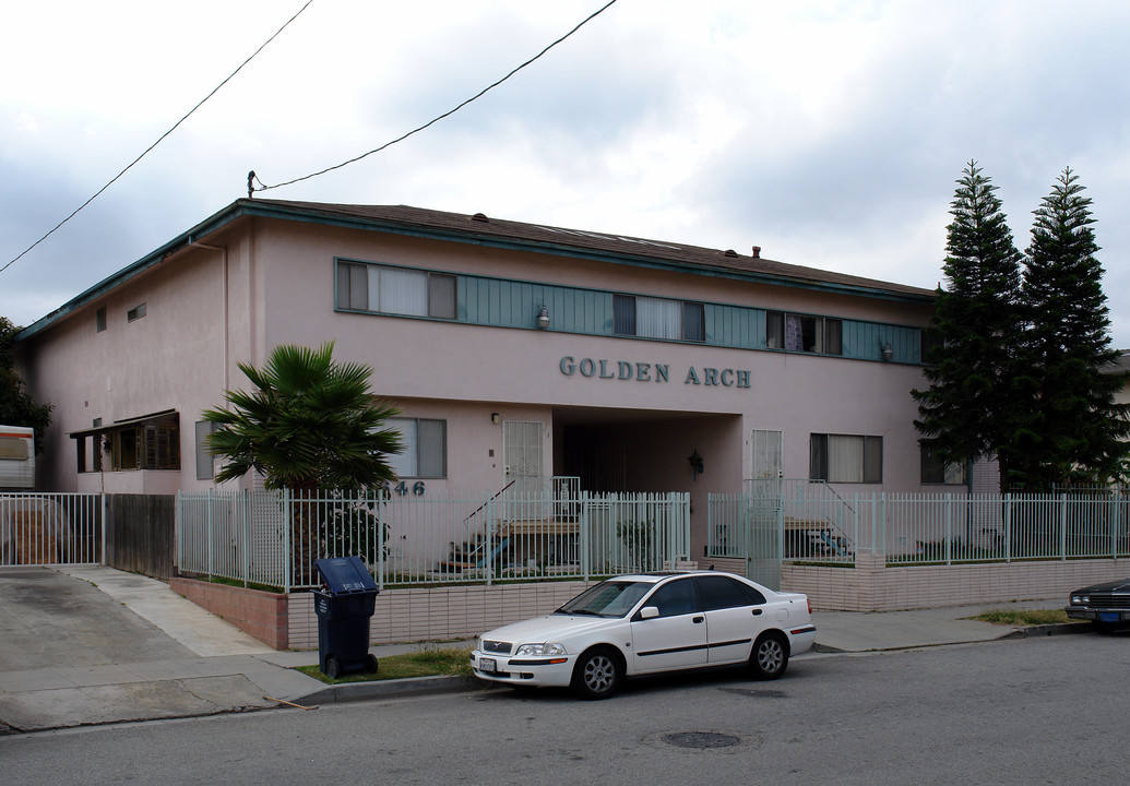 Golden Arch in Hawthorne, CA - Building Photo