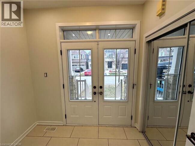 7 Abercrombie Cres in Brampton, ON - Building Photo - Building Photo